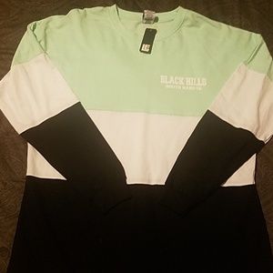 Long sleeve Black Hills shirt